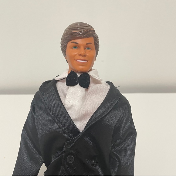 Vintage Ken Doll 1968 Body, 1983 Head Brown Hair Blue Eyes Blue Tuxedo Prom Date - Picture 4 of 14
